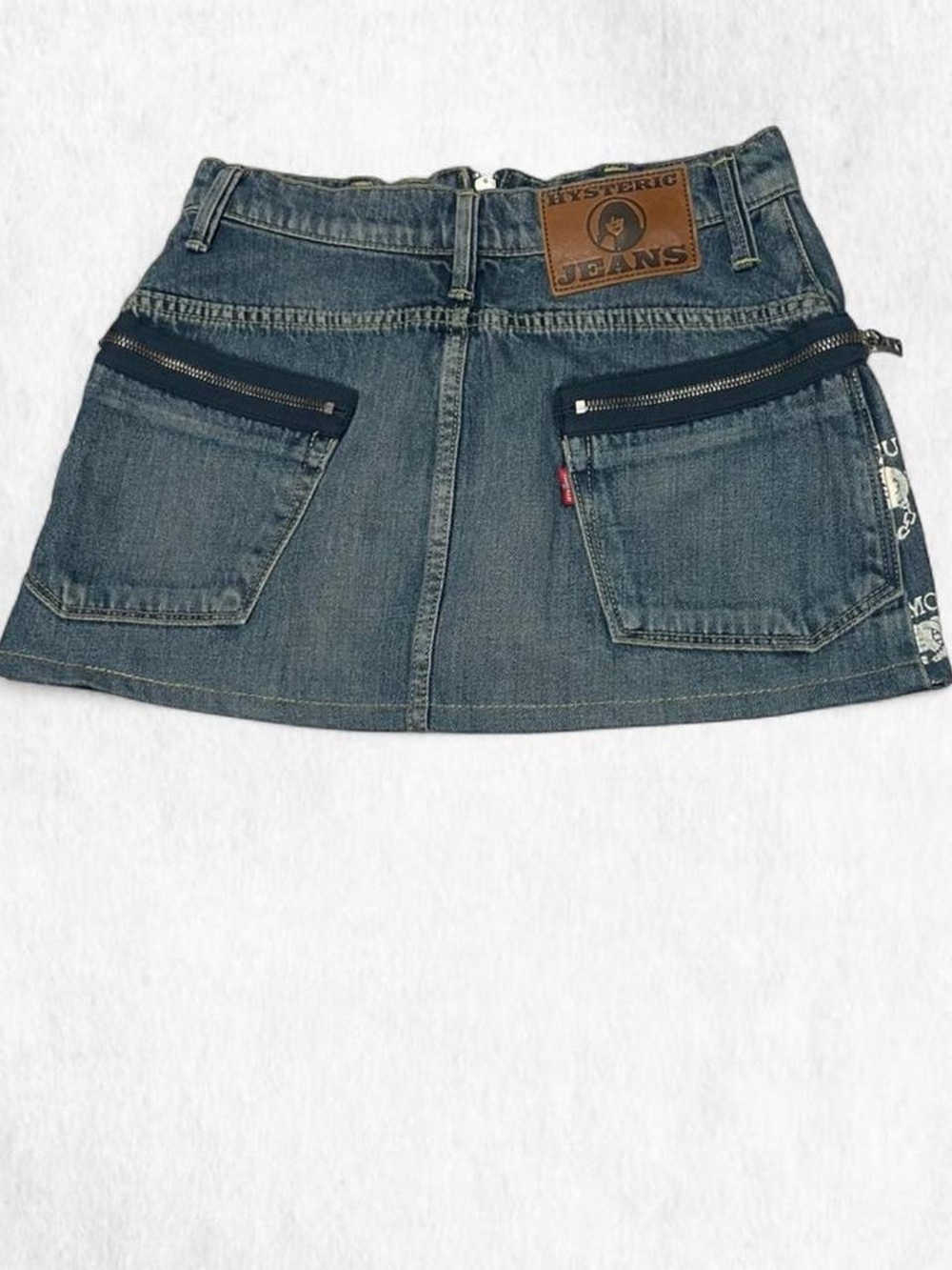 Hysteric glamour graphic denim mini skirt with cutest zipper pockets